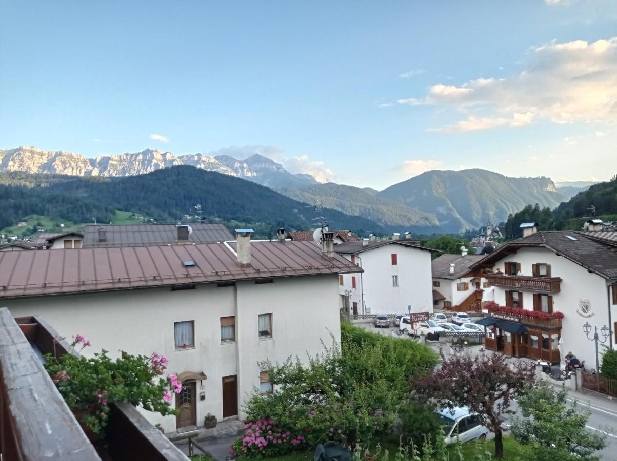 Apartamento La Mansarda Di Sabina. Fiera Di Primiero Exterior foto